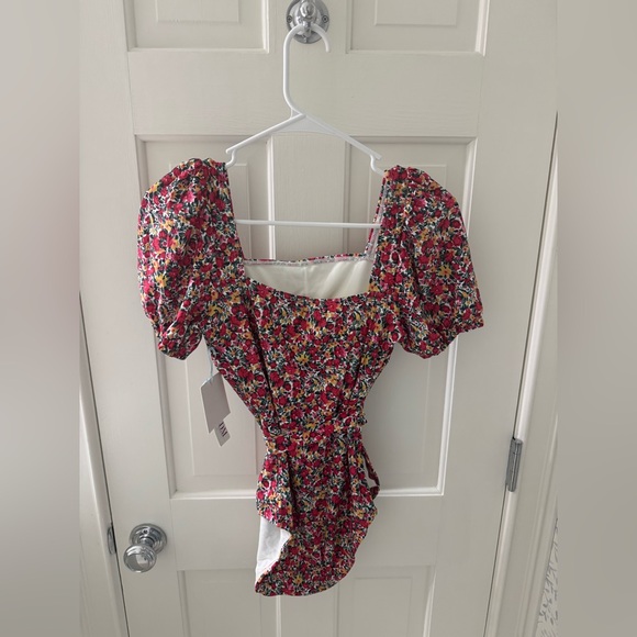 NWT DM Fashion Puff Sleeve Square Neck One Piece Swimsuit - Size SMALL - Picture 4 of 10